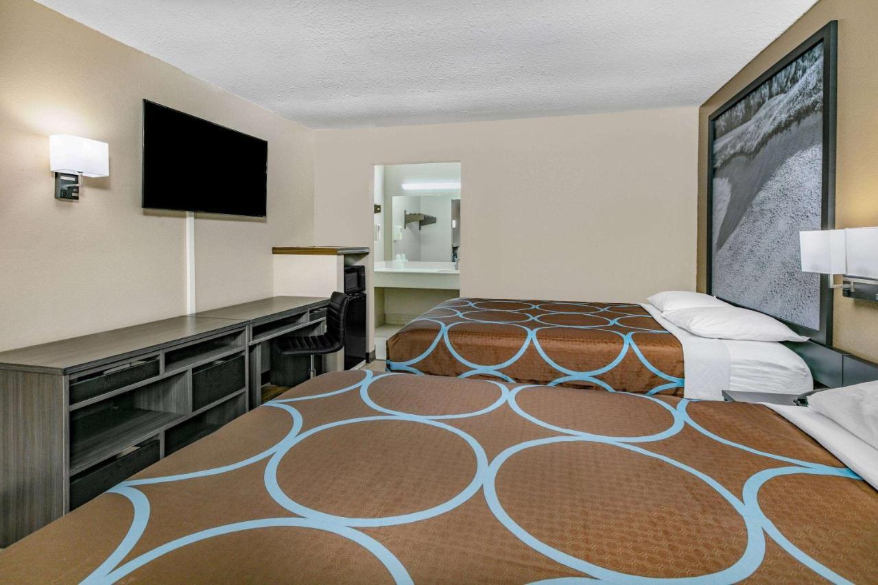 Super 8 By Wyndham Moss Point Motel Exterior photo