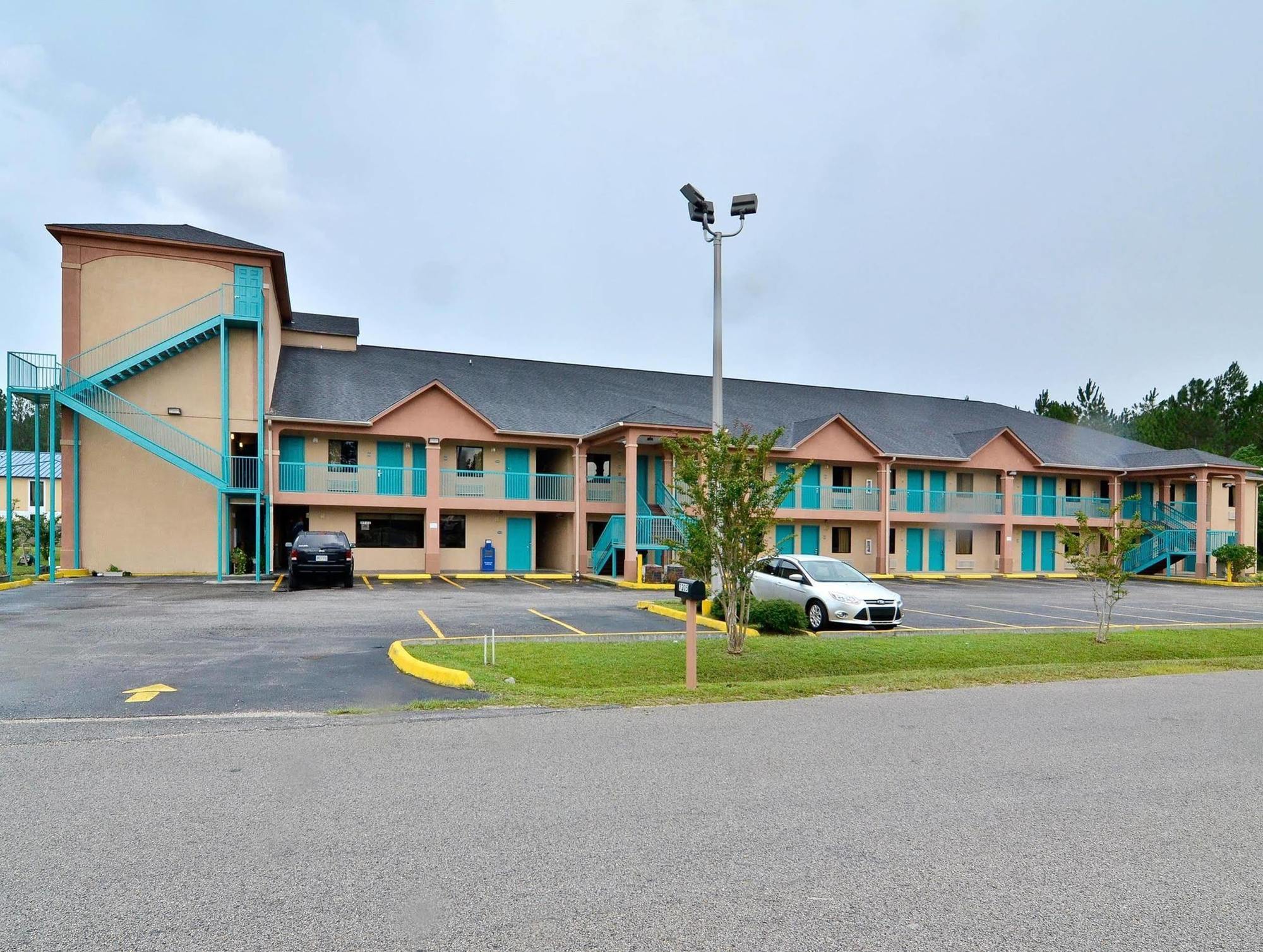 Super 8 By Wyndham Moss Point Motel Exterior photo