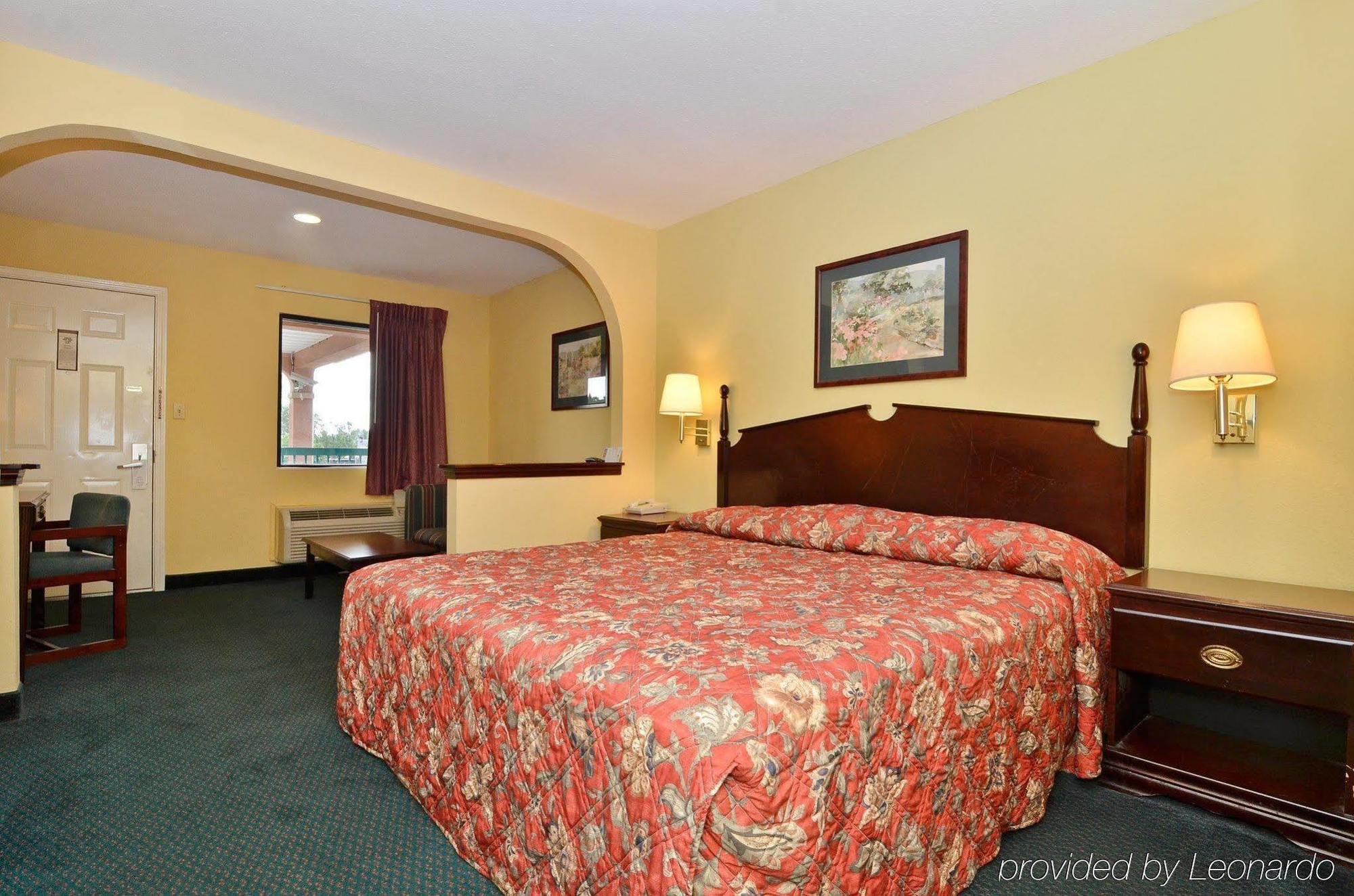 Super 8 By Wyndham Moss Point Motel Room photo